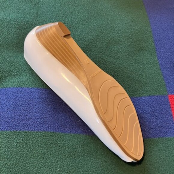 Predictions Peep-Toe Pumps - Picture 4 of 5